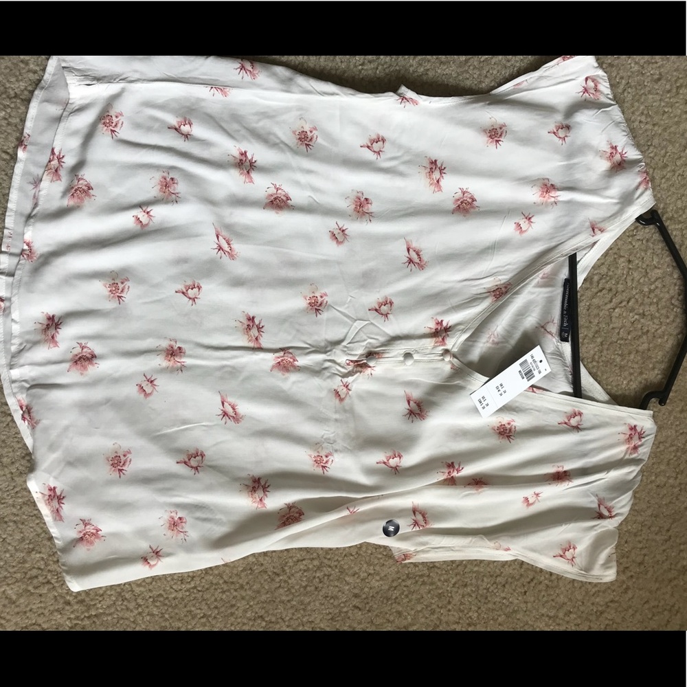 Abercrombie white floral shirt NWT